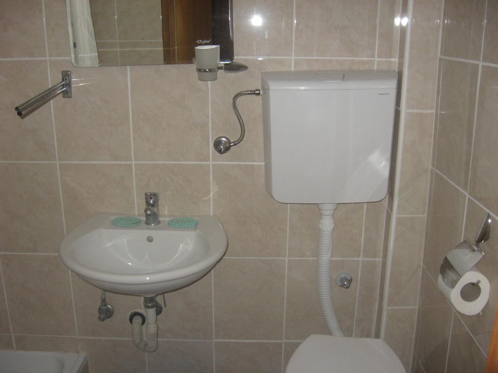 Guesthouse Djurisic 赫尔采格诺维 外观 照片